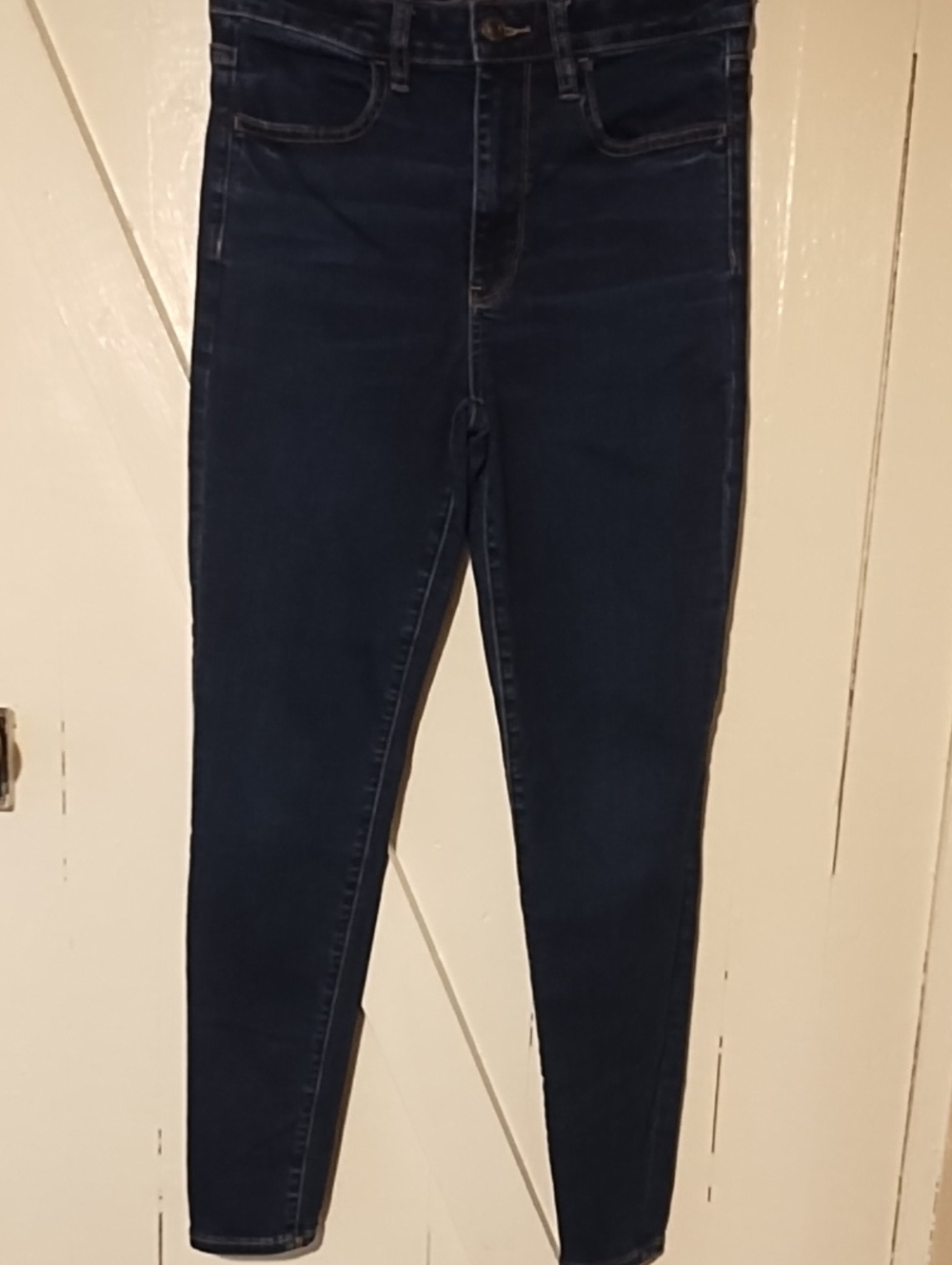 American Eagle Outfitters Dark Blue High-Rise Skinny Jeans EUC Size 6 Short.